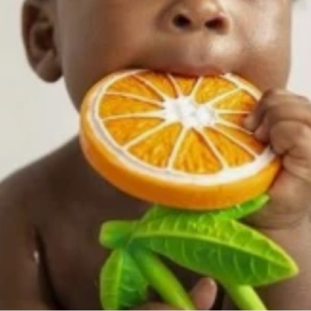 OLI & CAROL “Clementino the Orange” Teether - Picture 4 of 4